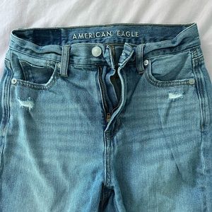 American Eagle Boyfriend Jeans🪩🩵🛍️